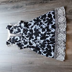 Elegant Maggie L Black/White/Blue Floral Dress, women’s size 14
